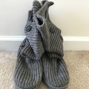 Classic Cardy Ugg Boots in grey